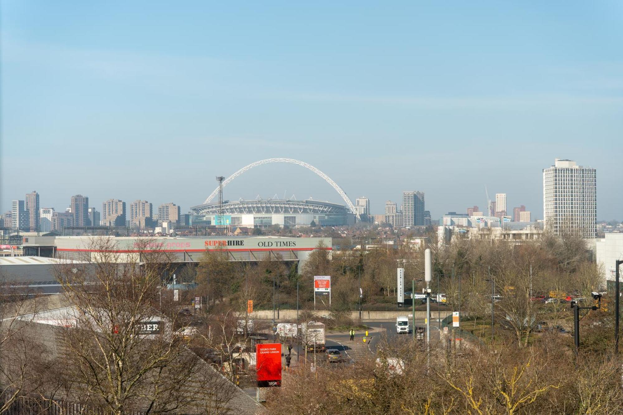 Abbey Point Hotel Wembley Exteriör bild